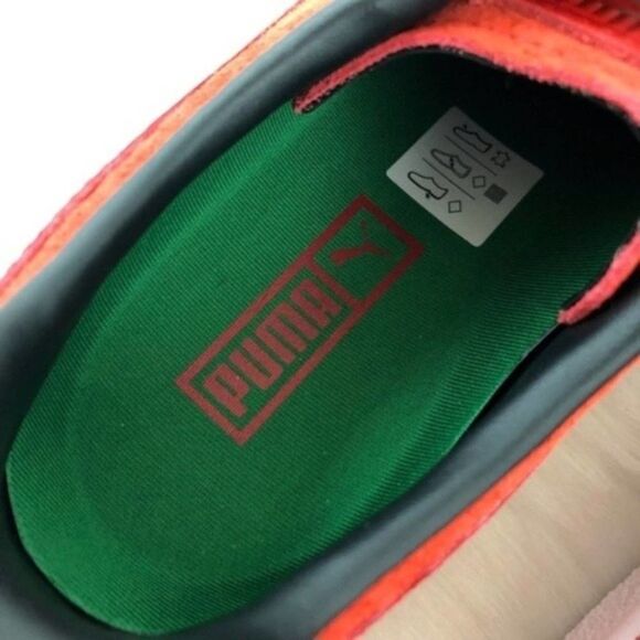 PUMA Clyde Red GCC Classic Sneaker - Picture 6 of 8